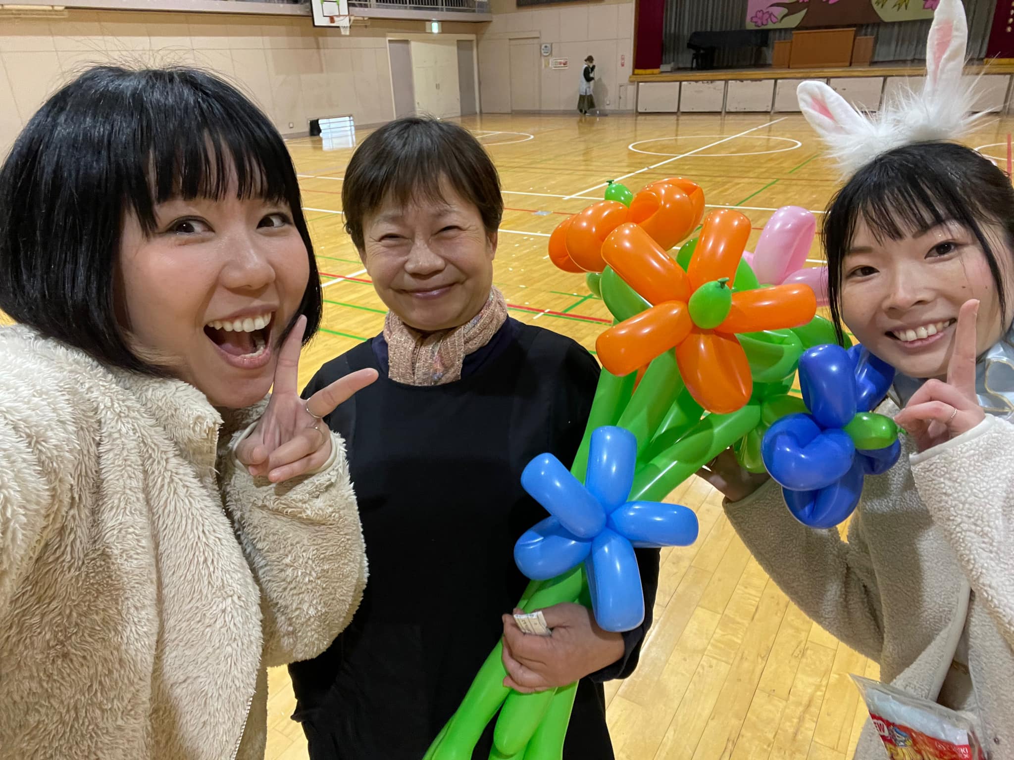NPO法人しんちゃんハウス主催「卒業生＆新入生を祝う会」でのバルーンアートショー！