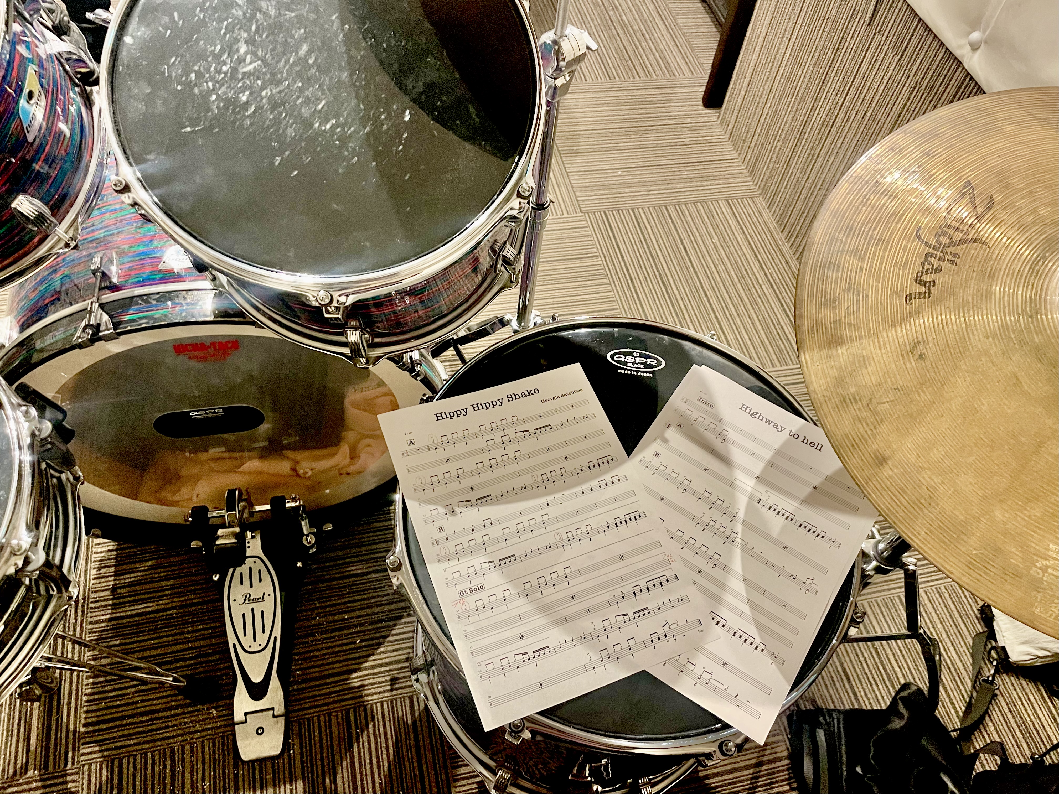 ドラマーとしてデビューが決まりました！